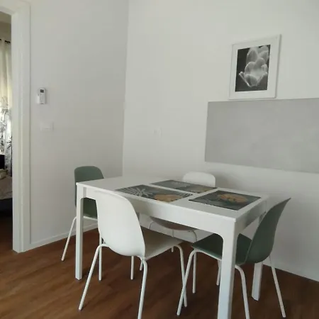 Apartment Dreaming